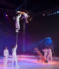 Cirkus Cirkus ALEXANDRU akrobacie